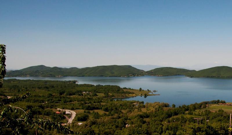To Balkoni Tis Limnis Plastira Неохори Екстериор снимка